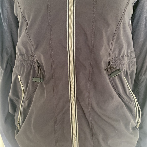 Lululemon Jacket - Picture 3 of 5
